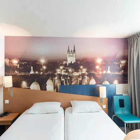 Ibis Styles Centre Gare Отель Анже