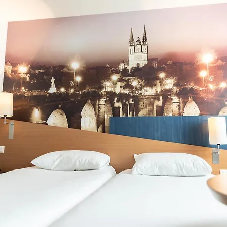 Отель Ibis Styles Centre Gare Анже