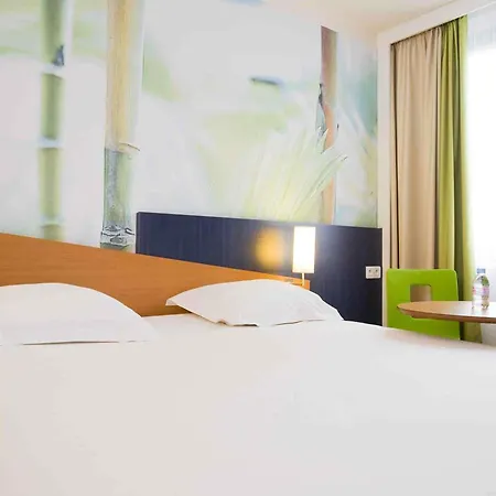 Готель Ibis Styles Centre Gare 3*