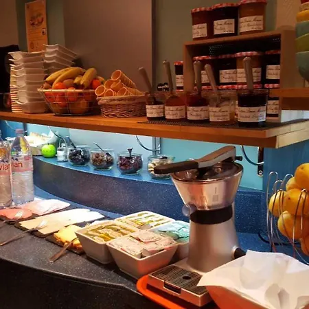 Ibis Styles Centre Gare מלון אנז'ה