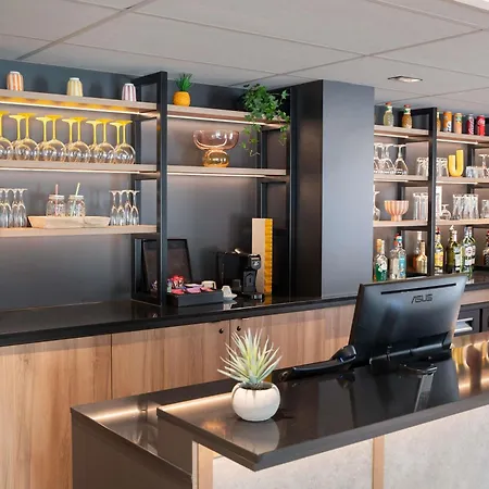 Ibis Styles Centre Gare Hotel 3*