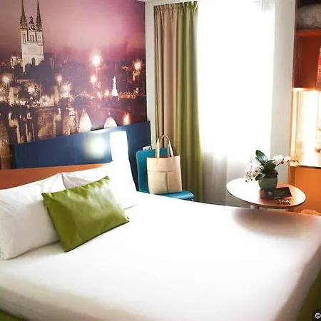 Ibis Styles Centre Gare מלון אנז'ה
