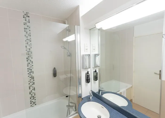 宜必思尚品酒店昂热中心加雷